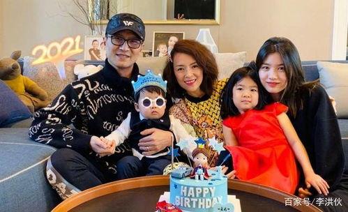 泰国娱乐圈吃瓜爆料视频,揭秘明星幕后真相