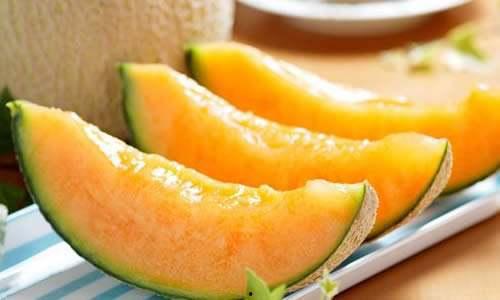 吃哈密瓜的最热门文案,文案热传全网！