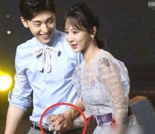 光遇爆料吃瓜是真的吗,吃瓜群众热议，真相究竟如何？