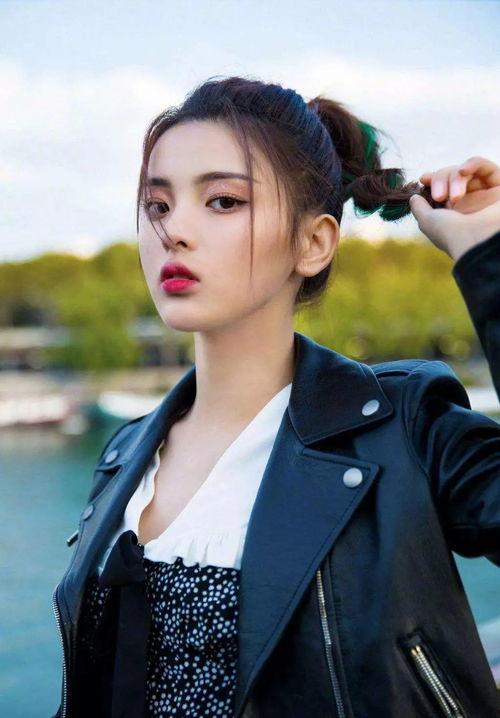 娱乐圈李庚希吃瓜视频,娱乐圈幕后真相大揭秘