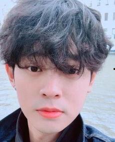 明星网红单挑男星视频,网红单挑挑战！明星男星激烈对决视频曝光