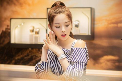 当明星网红的好处,揭秘当红背后的无限魅力与机遇