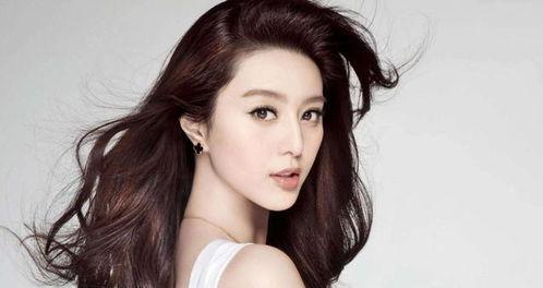 桃子明星网红是谁呀,她是如何成为网络红人的？