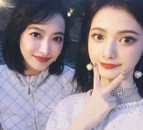 合影明星网红是谁,揭秘合影中的明星网红风云人物