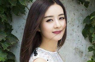 接触明星网红的女生