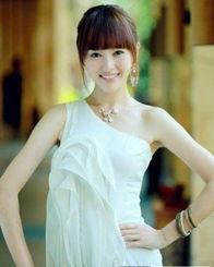 明星网红曹文蔚,从网红到明星，她的蜕变之路