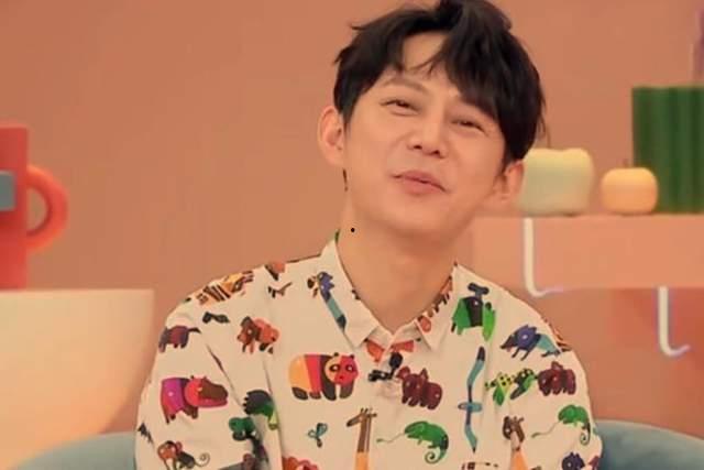 吃瓜爆料何炅是谁啊,综艺界常青树背后的故事